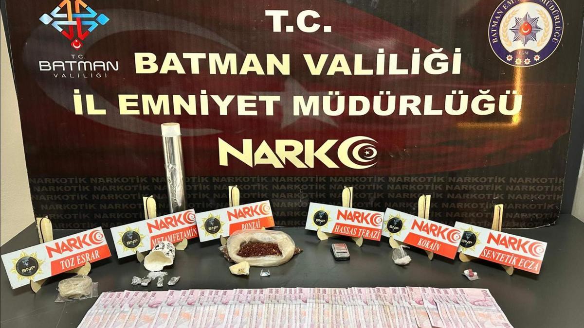 Batman'da uyuşturucu satan 5 torbacı tutuklandı