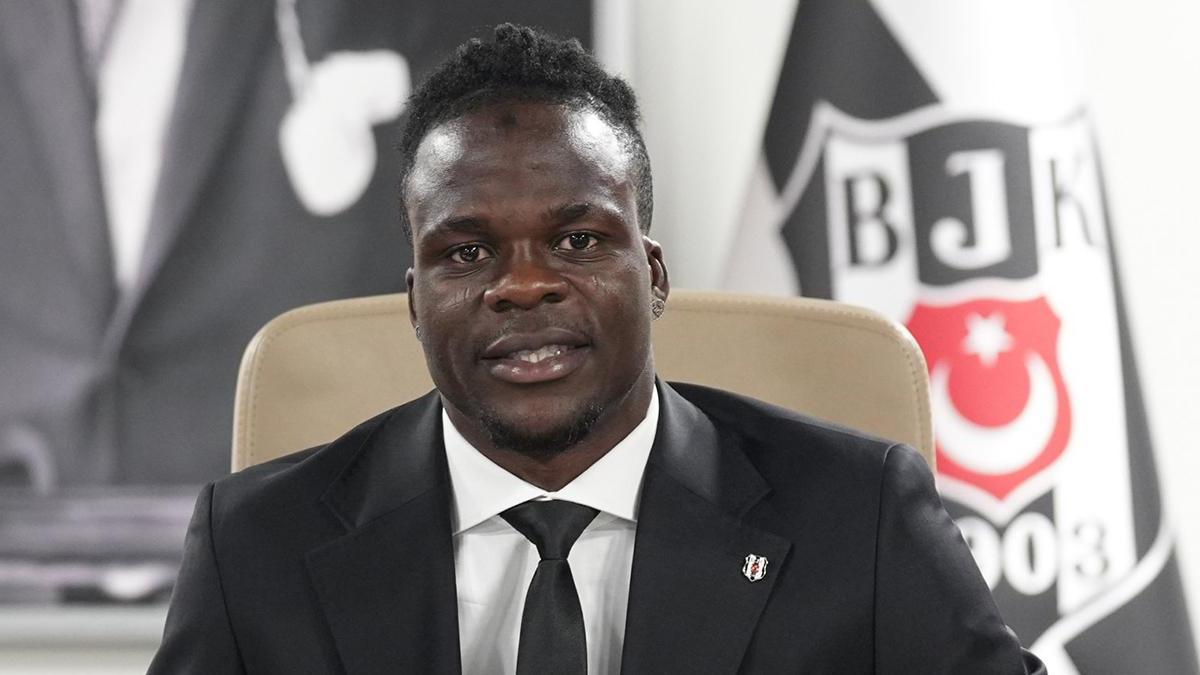 Beşiktaş tarihindeki ilk Beninli futbolcu Olaitan oldu