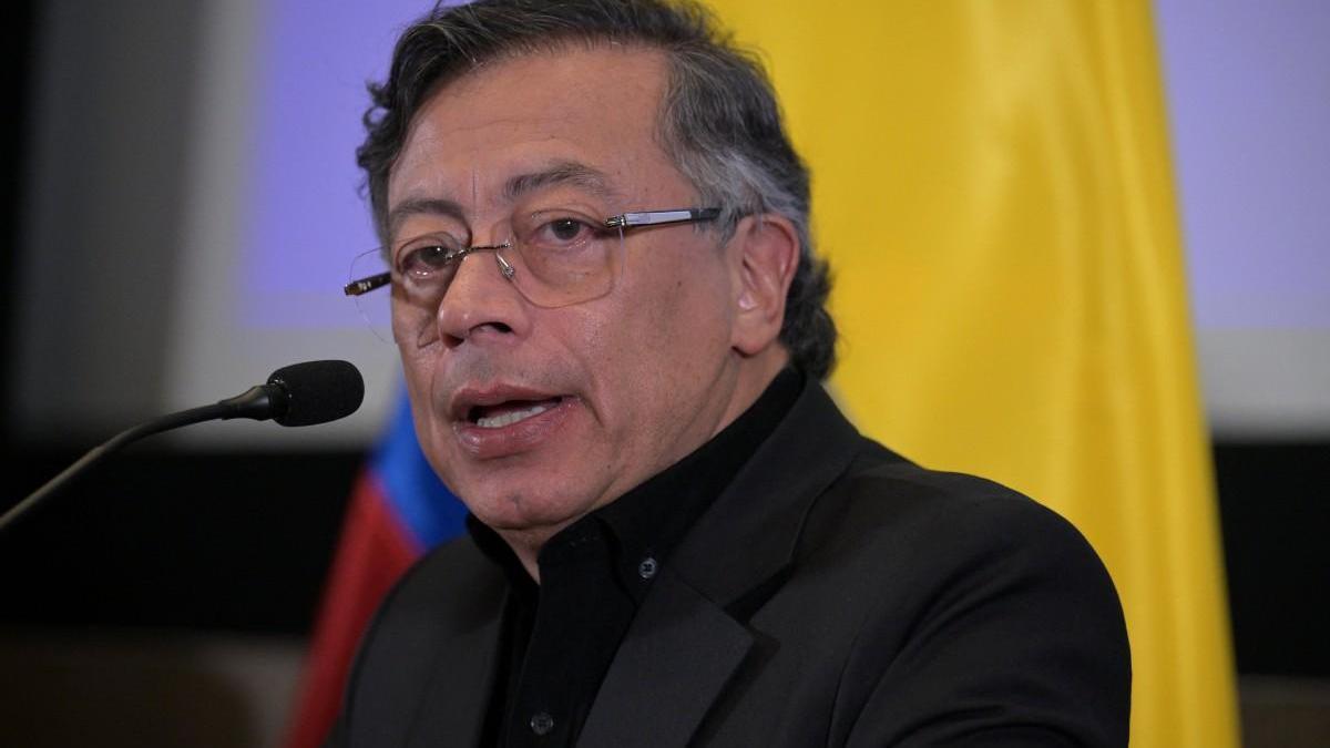 Petro ve Trump arasında buzlar eridi: Pozitif geçen görüşme