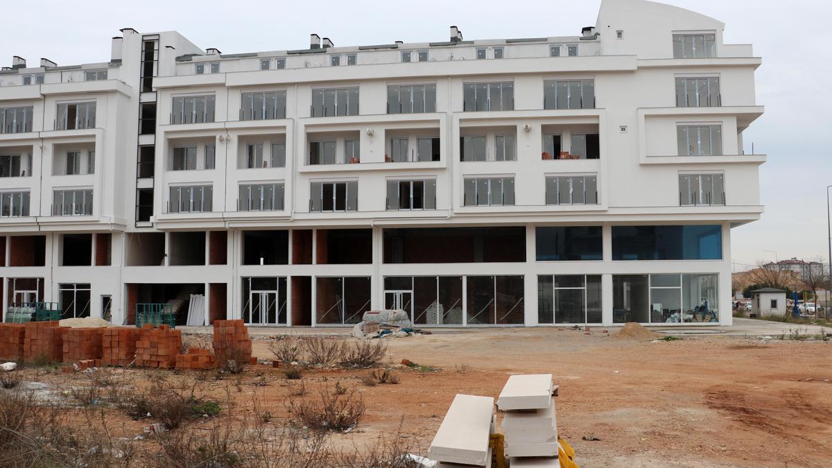 Antalya'da lüks konut projesinde teslimatın gecikmesi mağdur etti