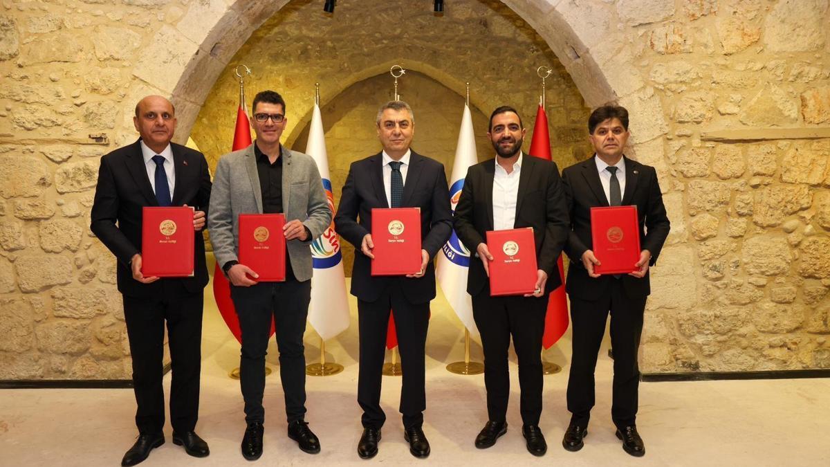 Mersinde hayırseverler eğitime 8 derslikli okul kazandıracak