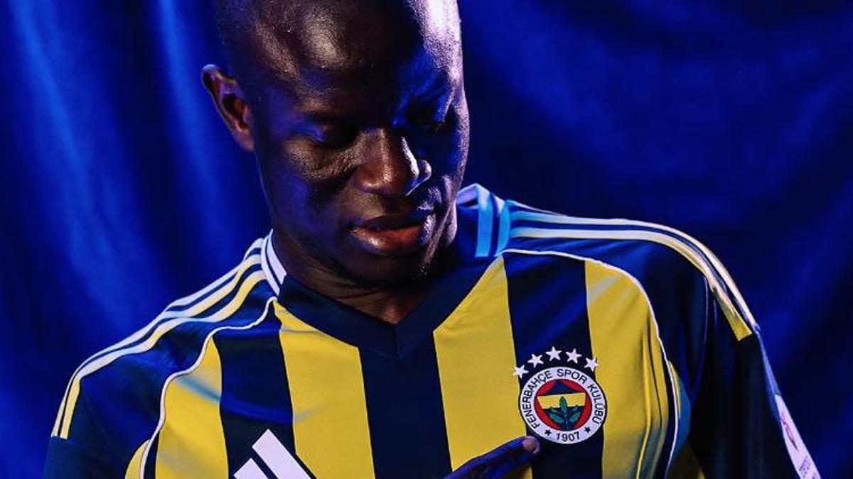 Kanté Fenerbahçede: Transfer dünyada yankı uyandırdı