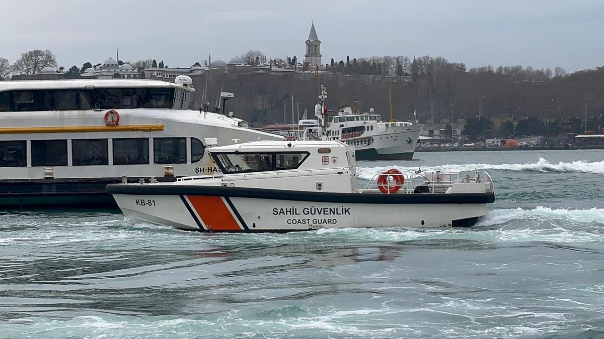 İstanbul, Beyoğlu'nda büyük panik: Denizde kadın cesedi bulundu