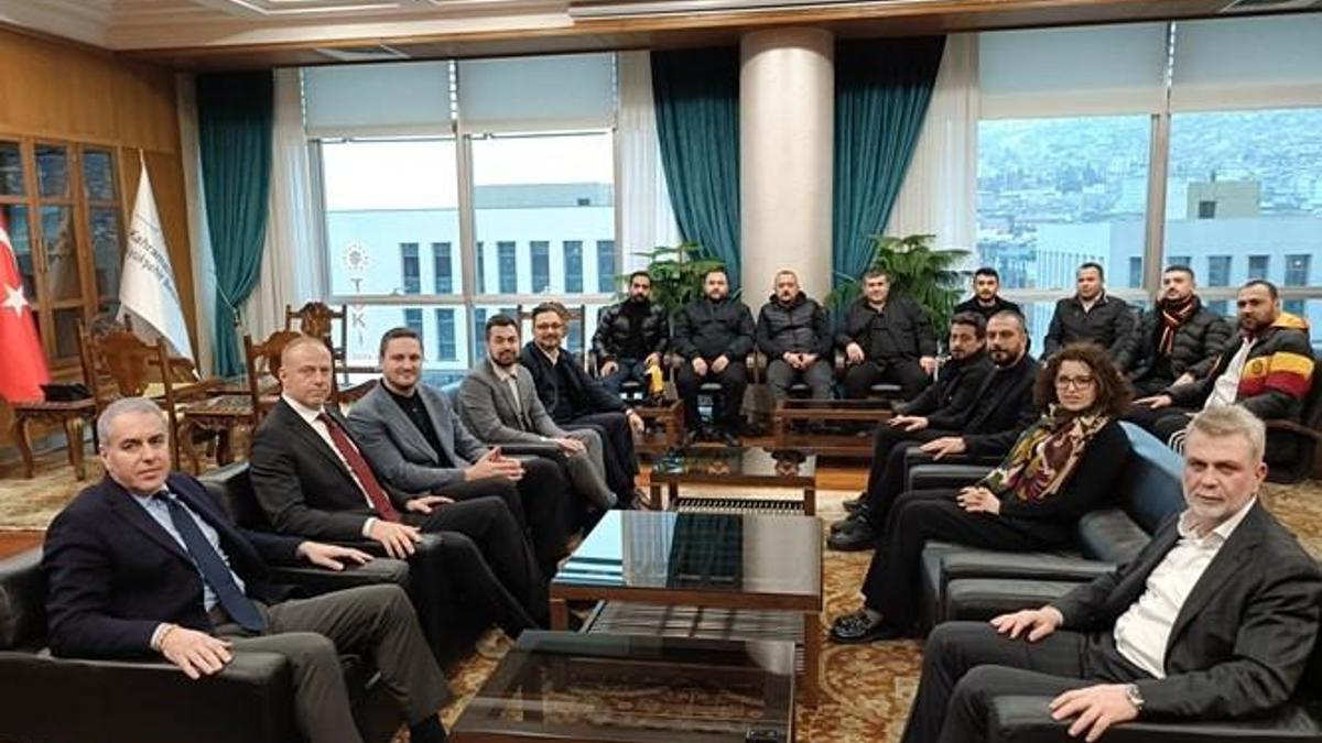Galatasaraylı yöneticiler deprem bölgesini ziyaret etti