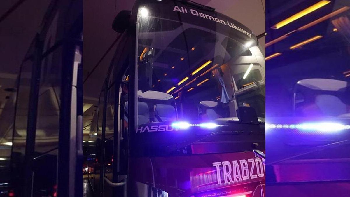 Trabzonspor takım otobüsü Samsun'da taşlandı