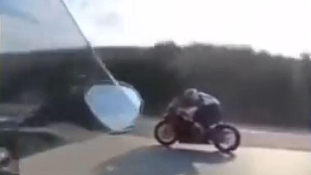 Hatay'da motosikletiyle 324 kilometre hız yapan sürücüye işlem yapıldı