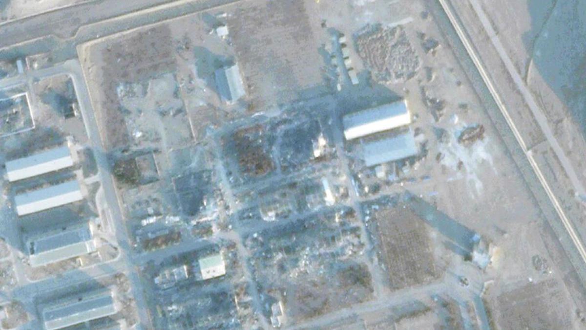 İran'dan güvenlik vurgusu: ABD'nin vurduğu nükleer tesislerde patlamayan bombalar var