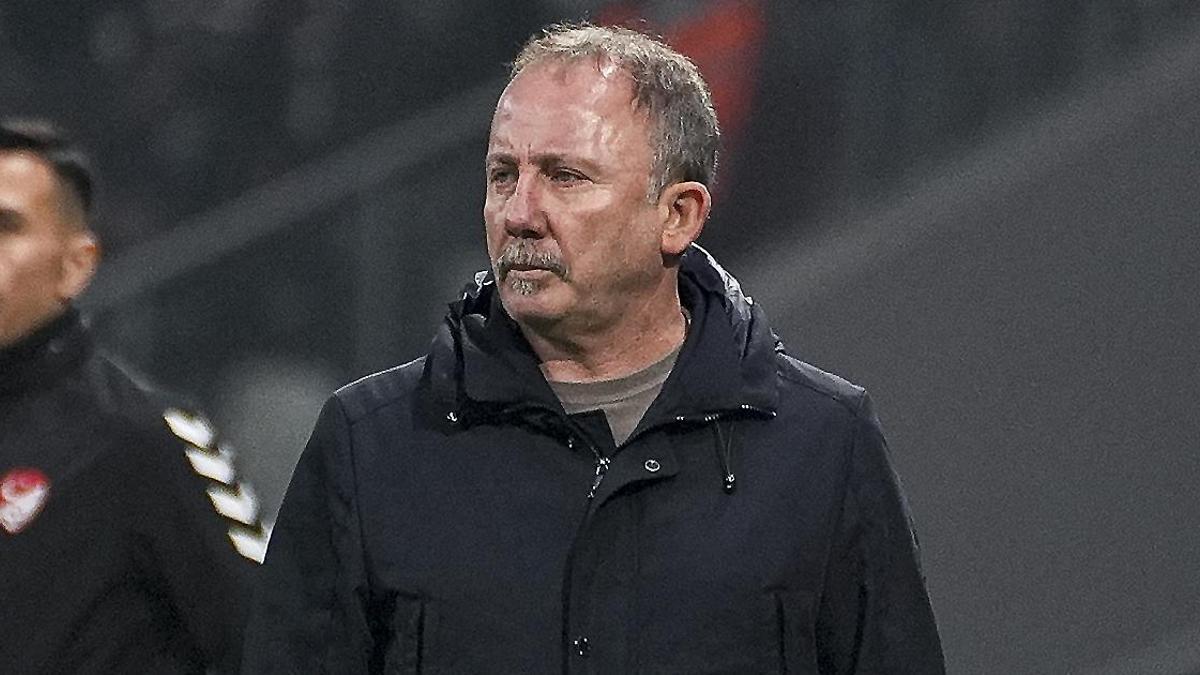 Sergen Yalçın: Yeni transferlerin görüntüleri fena değildi