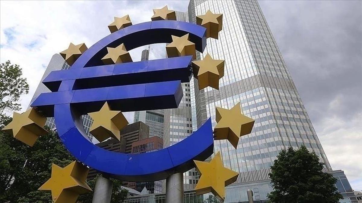 Euro Bölgesinde yatırımcı güveni 7 ayın zirvesine yükseldi
