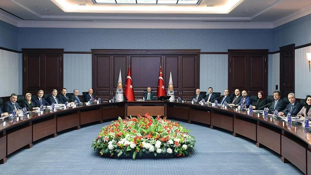 SON DAKİKA HABERİ: AK Parti MYK toplantısı sona erdi