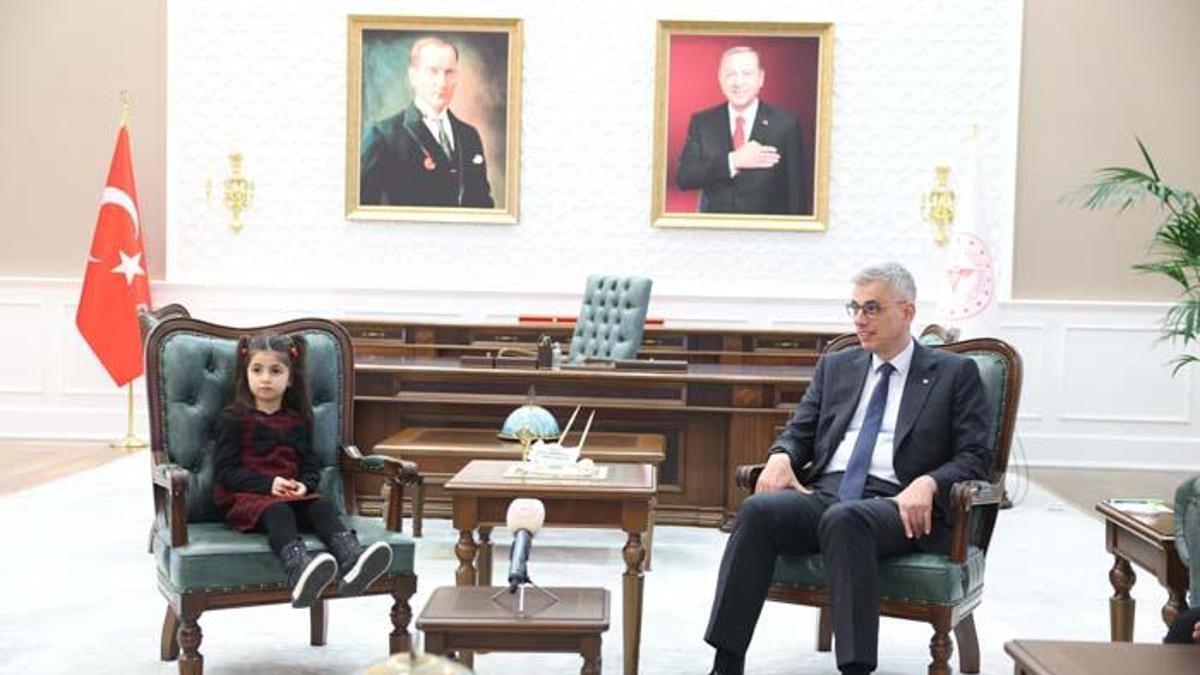 6 Yaşındaki Doğadan Büyük Başarı: Dedesi Sigarayı Bıraktı