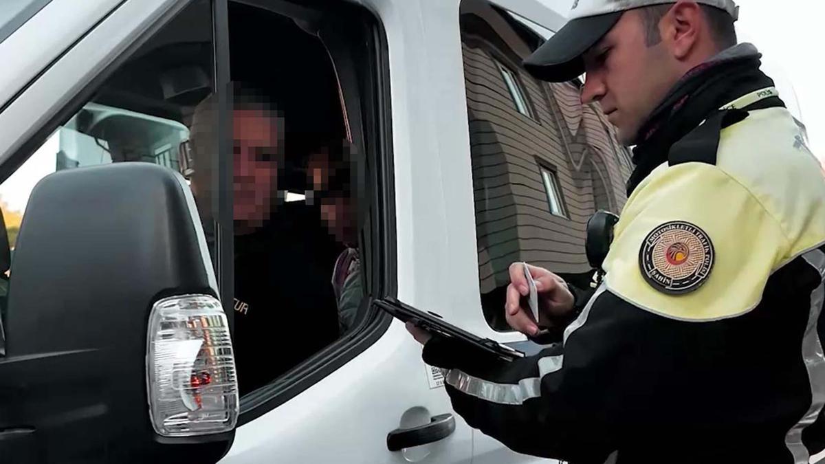 Çanakkale'de huzur uygulamasında FETÖ firarisi yakalandı