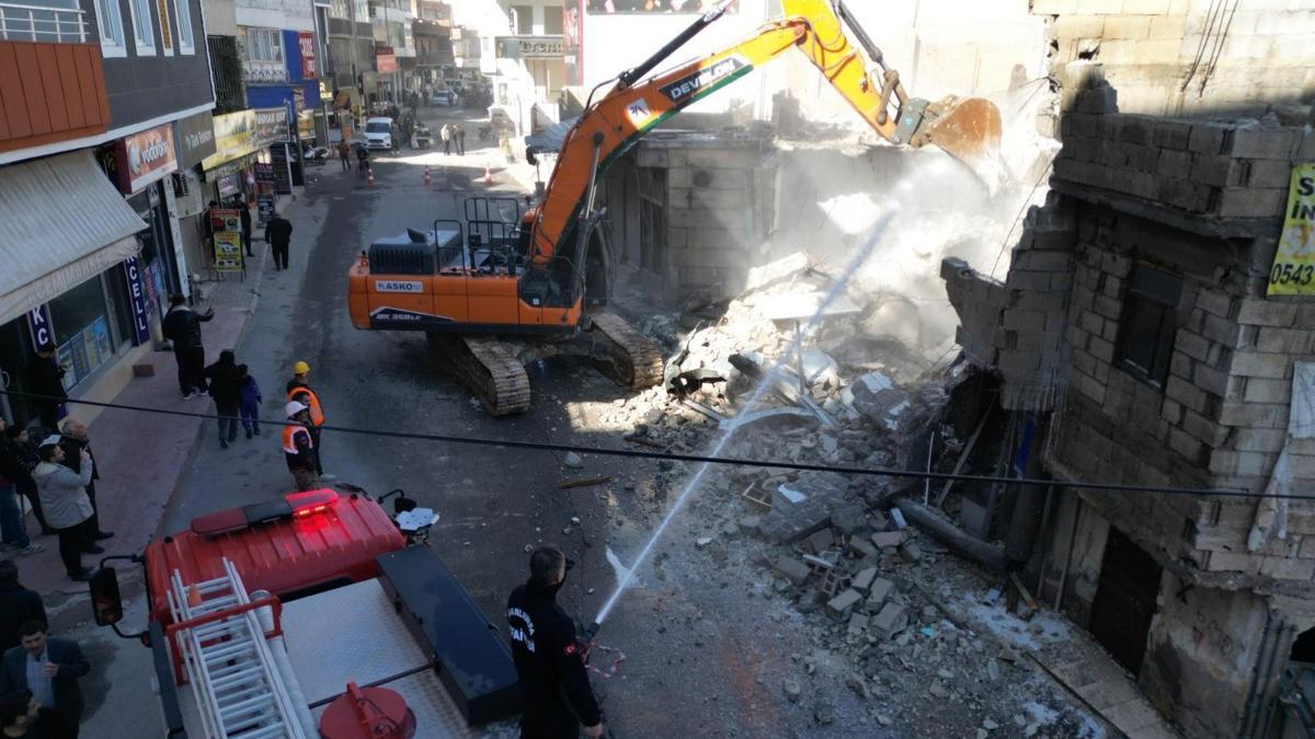 Şanlıurfada trafik sorununa yol genişletme çözümü