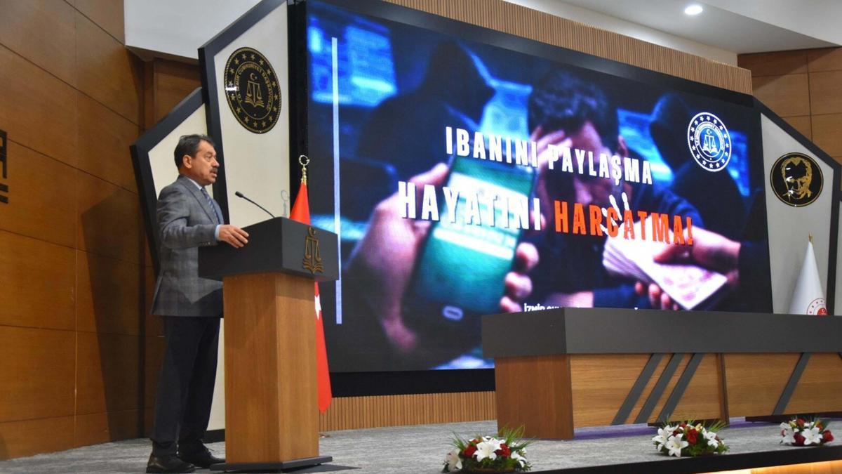 İzmir Adliyesi'nden 'IBAN' paylaşımı uyarısı