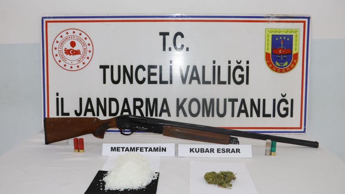 Tuncelide uyuşturucu satıcılarına operasyon : 4 tutuklama