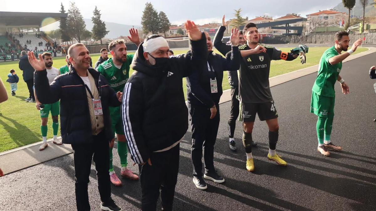 Muğlaspor'da Tolga Tağ sevinci