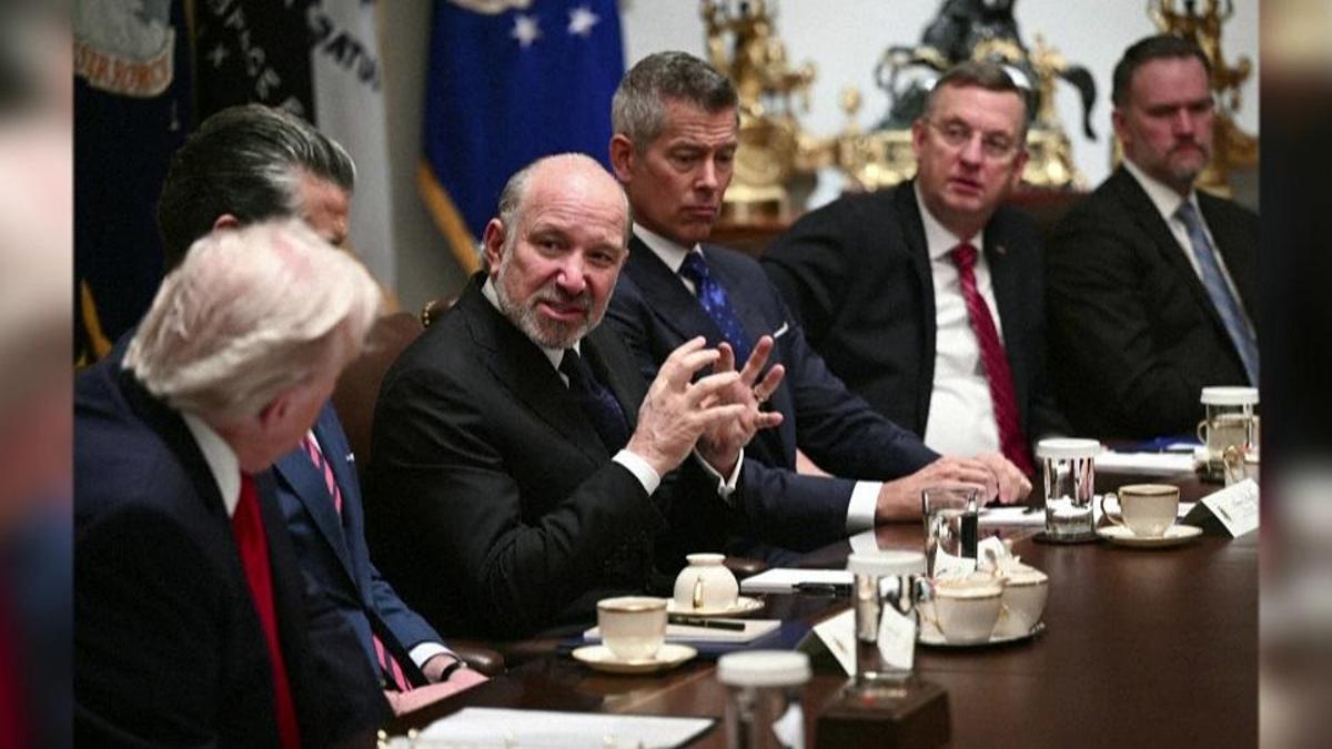 Bakandan itiraf... Trump'ın çelişki dolu Epstein dosyası!