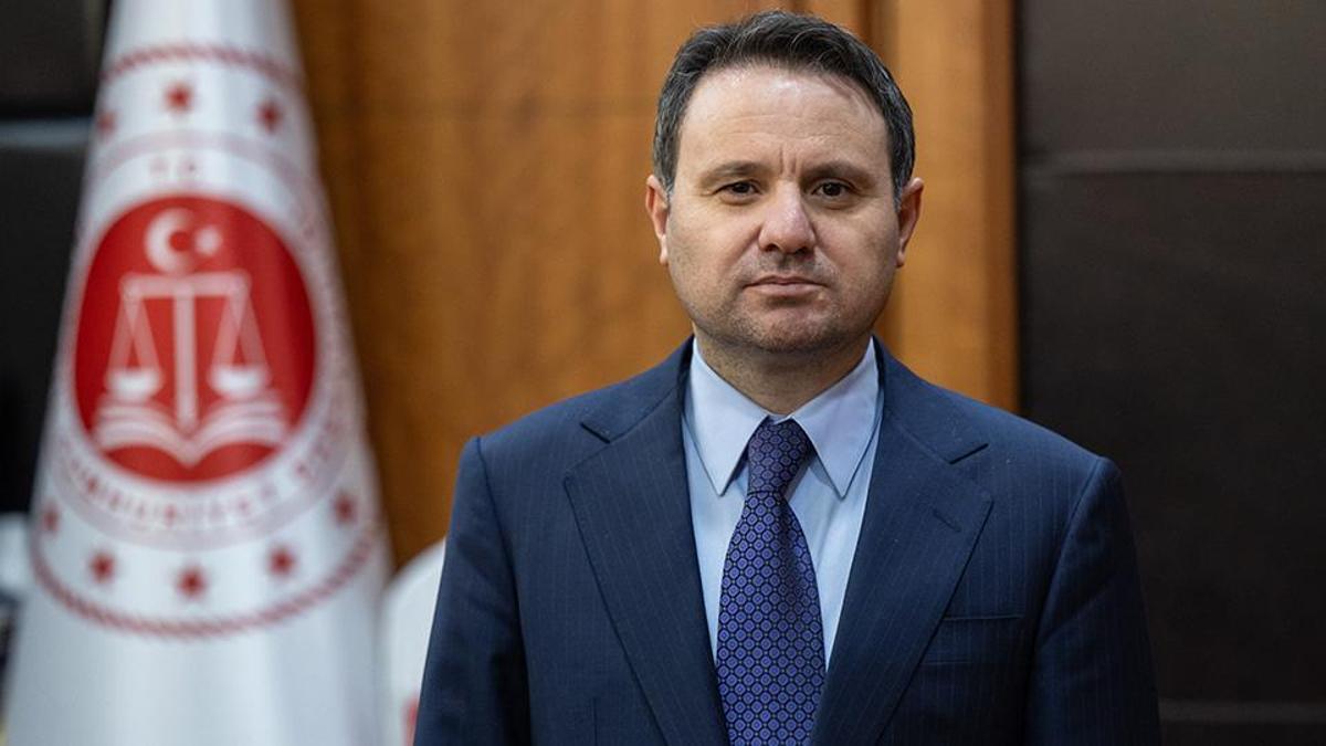 Adalet Bakanı Akın Gürlek'ten yargı mensuplarına ilk mesaj: Yargılamalar daha kısa sürede bitmeli