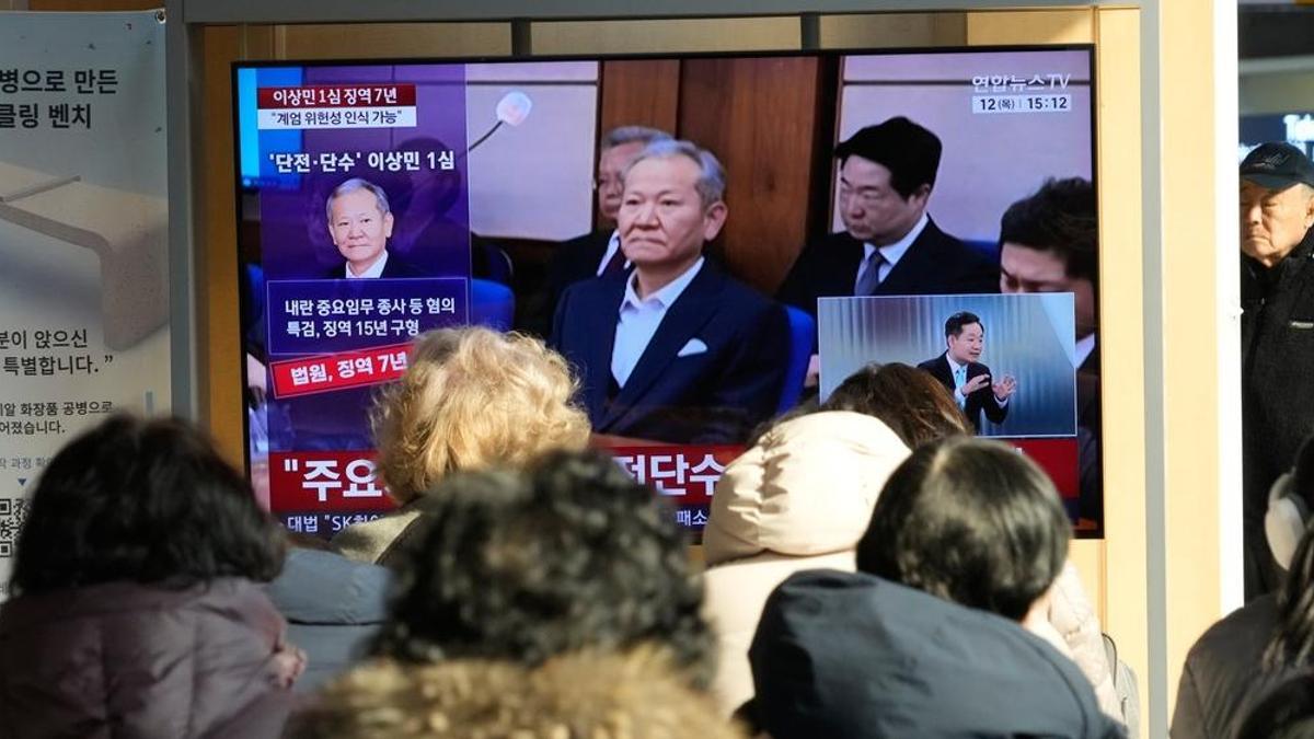 Güney Kore'de eski İçişleri Bakanı Lee'ye 7 yıl hapis