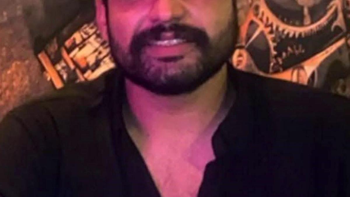 Arkadaşının aracına tabancayla açılan ateşte öldü