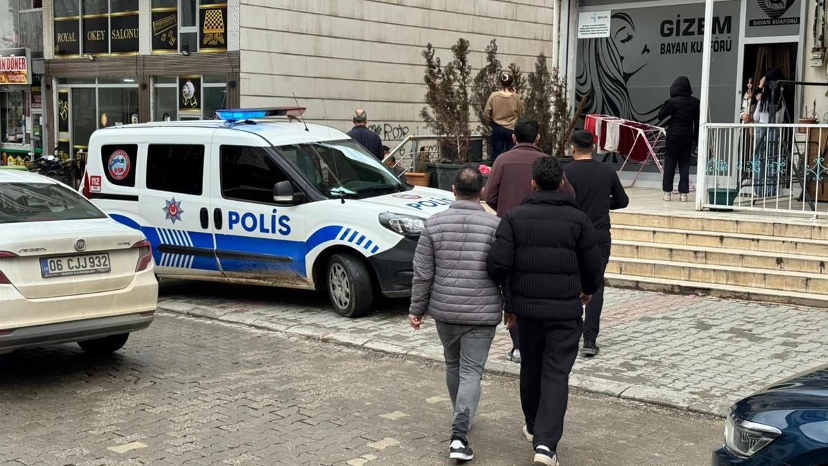 Oğluna silah çeken baba gözaltına alındı