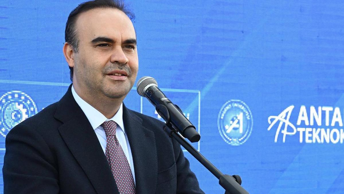 Bakan Kacır: Teknoloji girişimciliğini tam bağımsız Türkiye'nin anahtarı addediyoruz