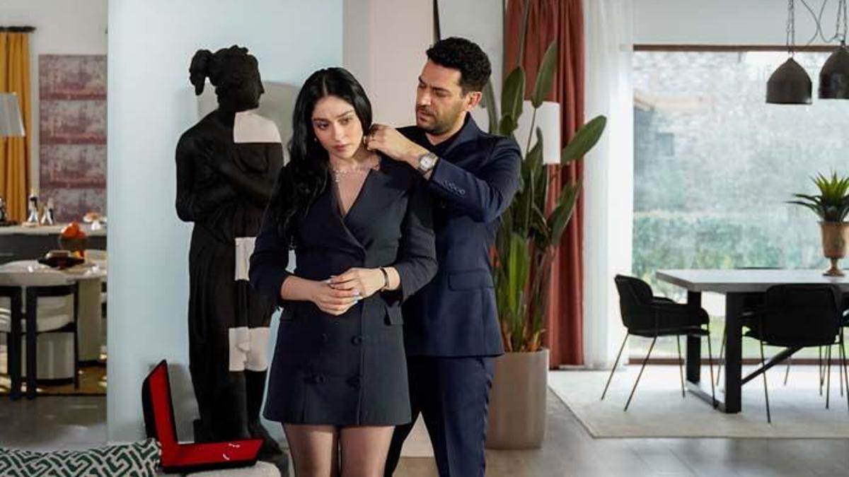 Sevgililer Günü'nde Ekranda Güller Açtı: Serhat ve Zeynep Aşka Geldi