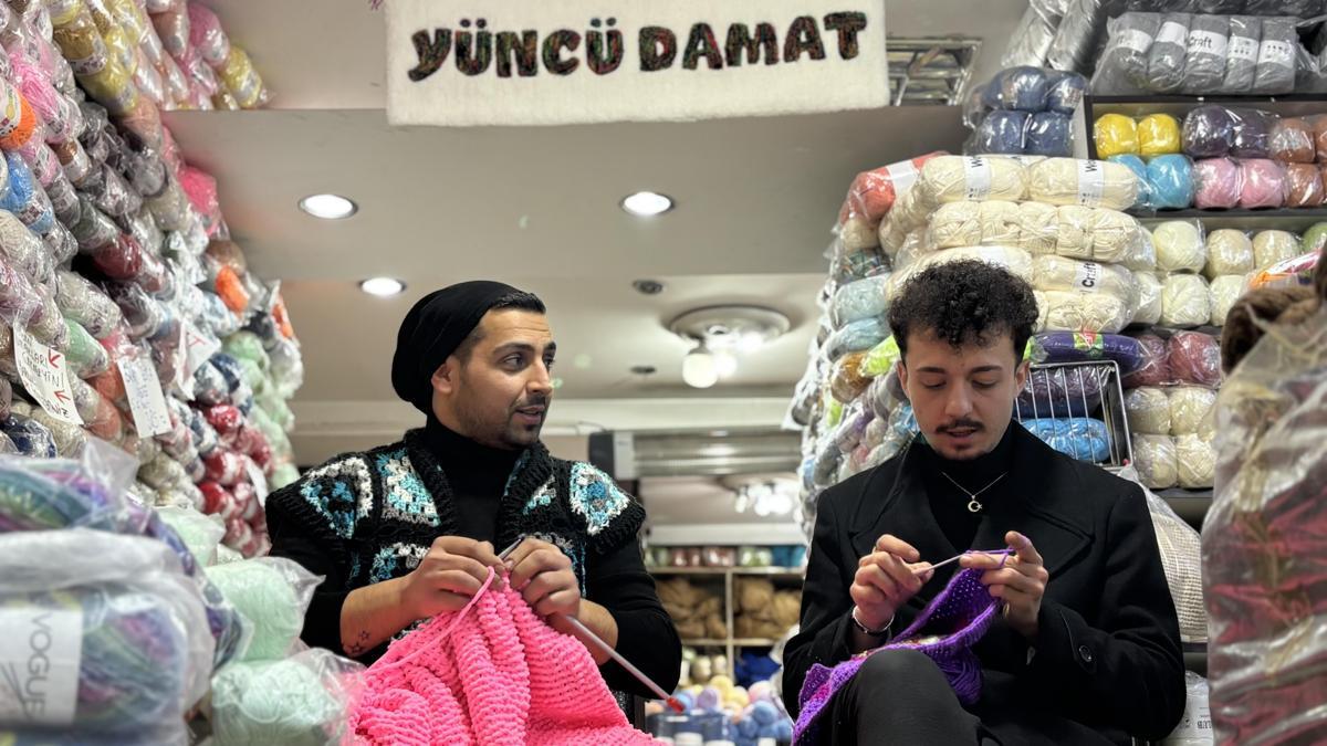 Hobisini iyiliğe dönüştürdü