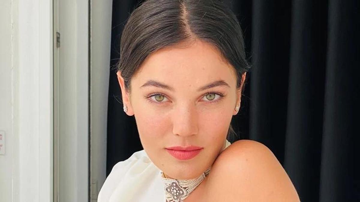 Pınar Deniz eşi ve oğlu ile tatilde