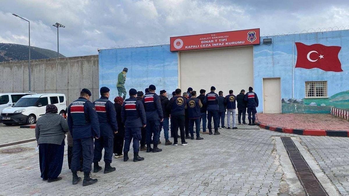 Afyonkarahisar'da 1 haftada 30 şüpheli tutuklandı