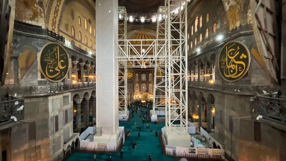 Ayasofya-i Kebir Camii Ramazanda ibadete hazır