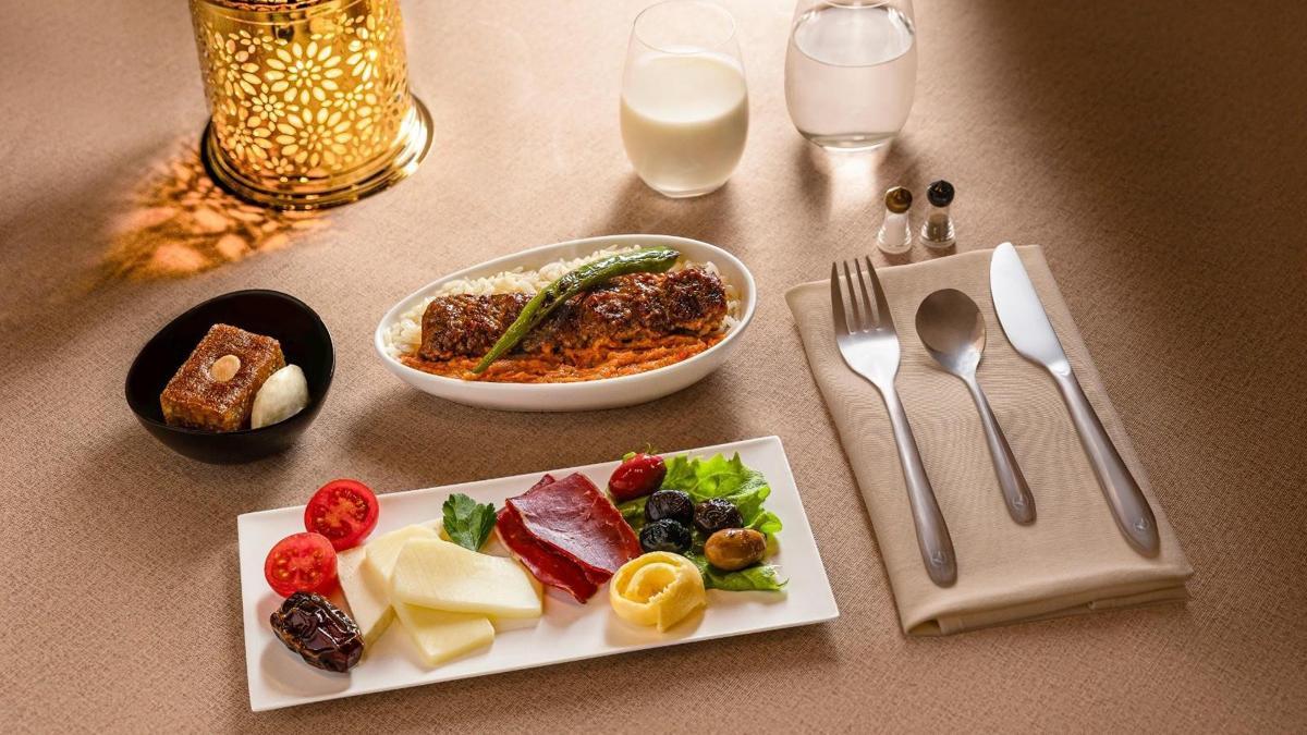 THYden yolcularına Ramazan ayına özel iftar menüsü
