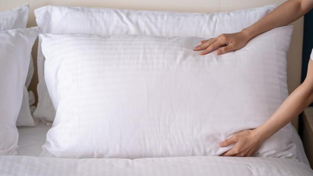 Sivilcelerin nedeni yastık kılıfı olabilir! Görünmeyen tehlike: bakteri birikimi