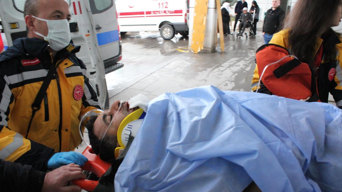 Çalıştığı inşaatın asansör boşluğundan düşen işçi yaralandı