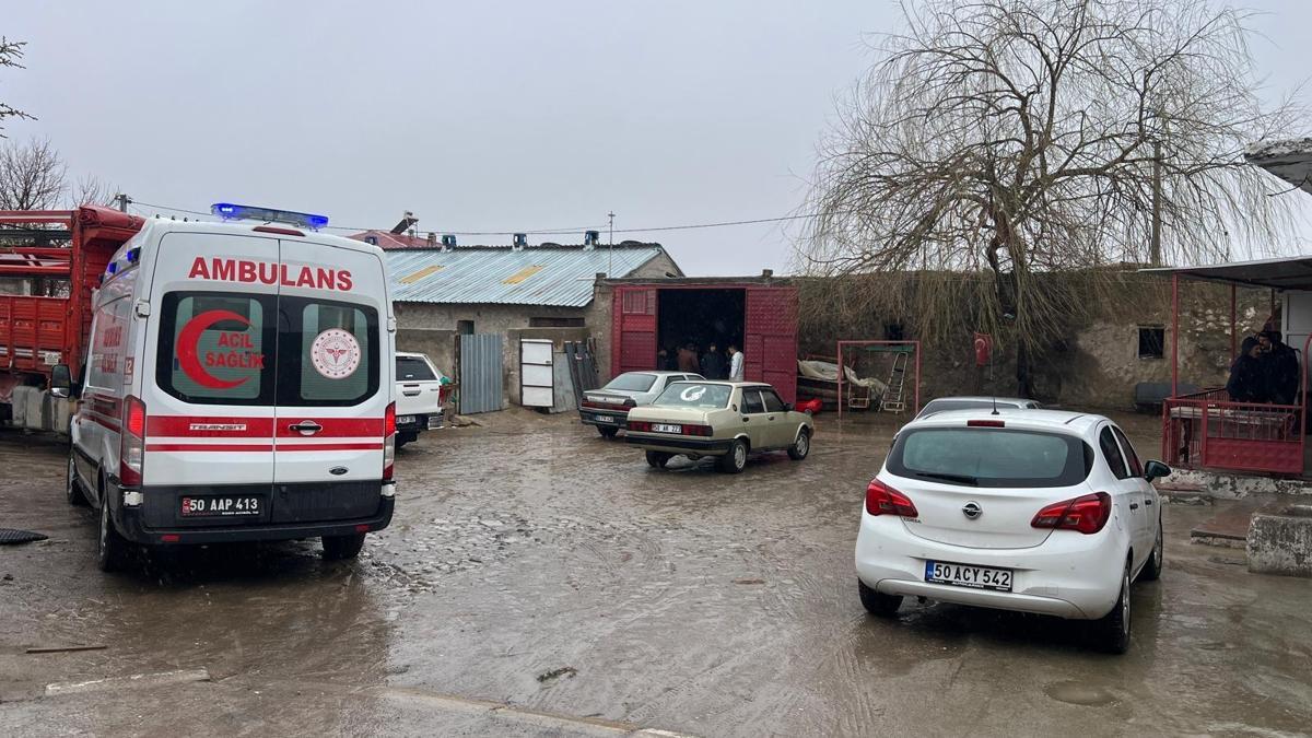 Karbonmonoksit gazından zehirlenen anne, baba ve 8 aylık bebekleri öldü