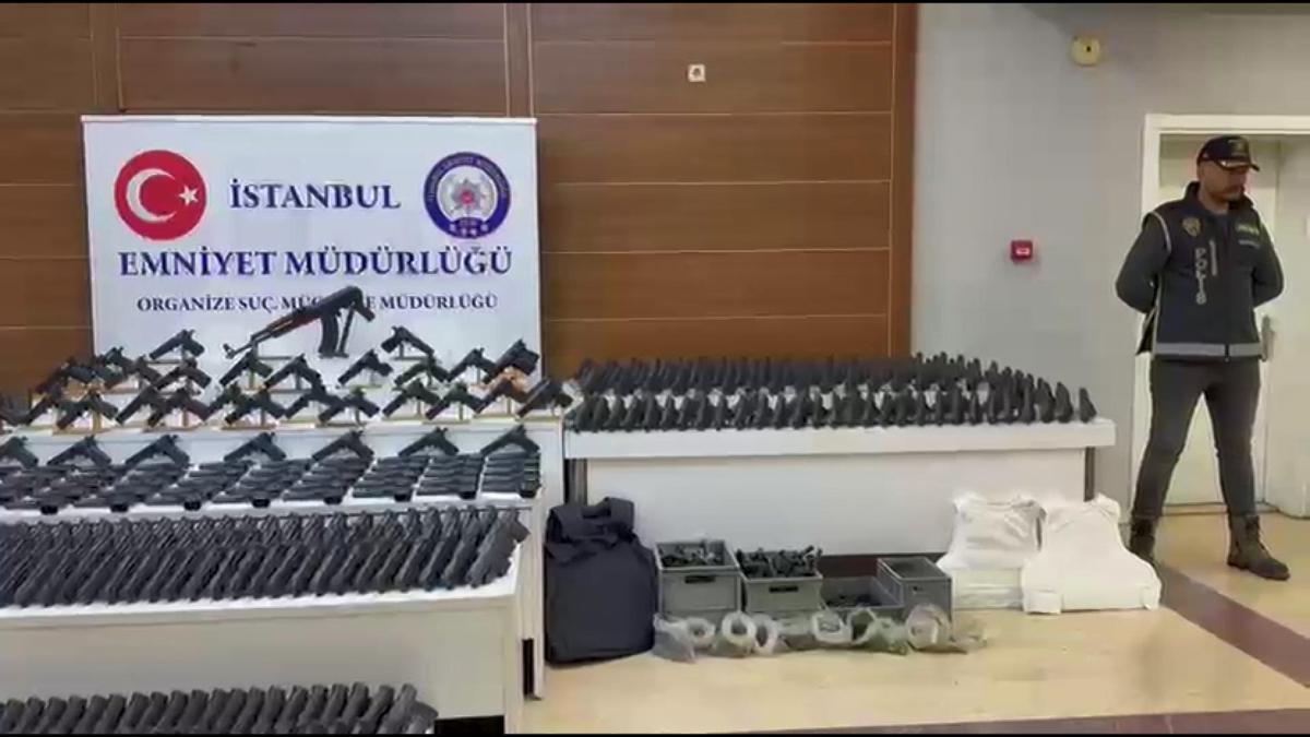 İstanbulda silahlı saldırı düzenleyenlere operasyon: 202 KİŞİ YAKALANDI
