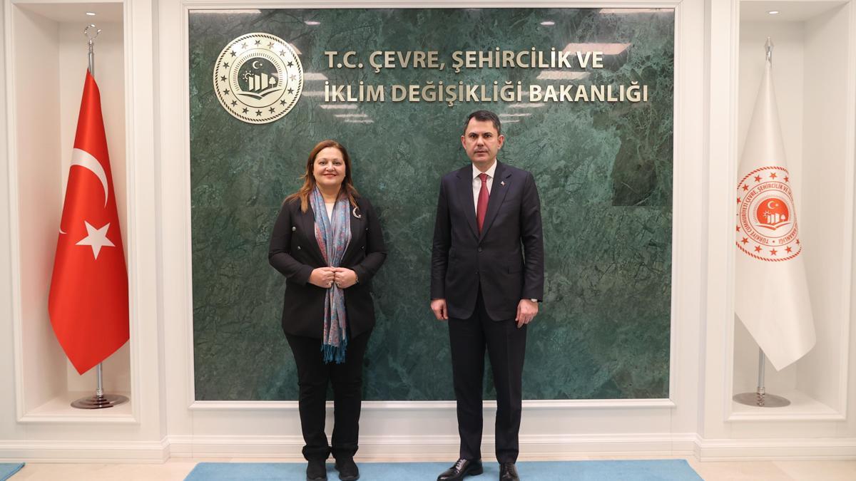 Bakan Kurum, Afyonkarahisar Belediye Başkanı Burcu Köksalı kabul etti