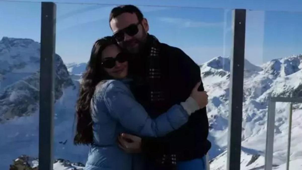 Esra Bilgiç ve Faruk Sabancı'dan Romantik Paylaşım: Mutlulukları Gözlerinden Okundu!