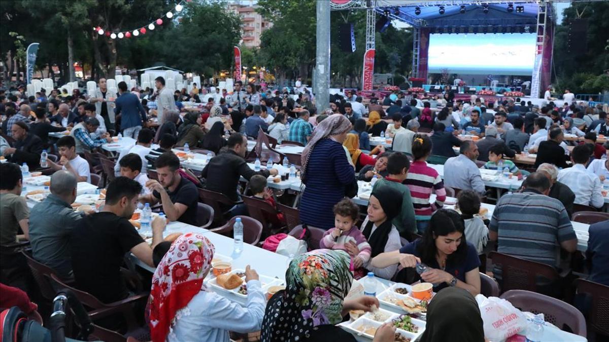 81 ilde ilk iftar şehit yakınları ve gazilerle yapılacak
