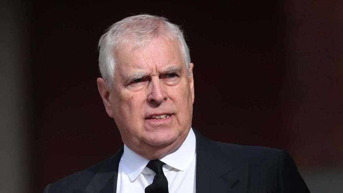 Gözaltına alınan İngilterenin eski prensi Andrew serbest bırakıldı