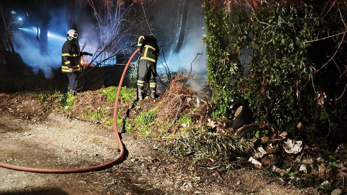 Hatay'da ağaçlık alanda yangın