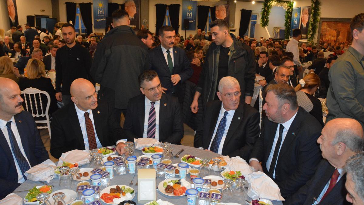 Dervişoğlu, Balıkesirde iftara katıldı