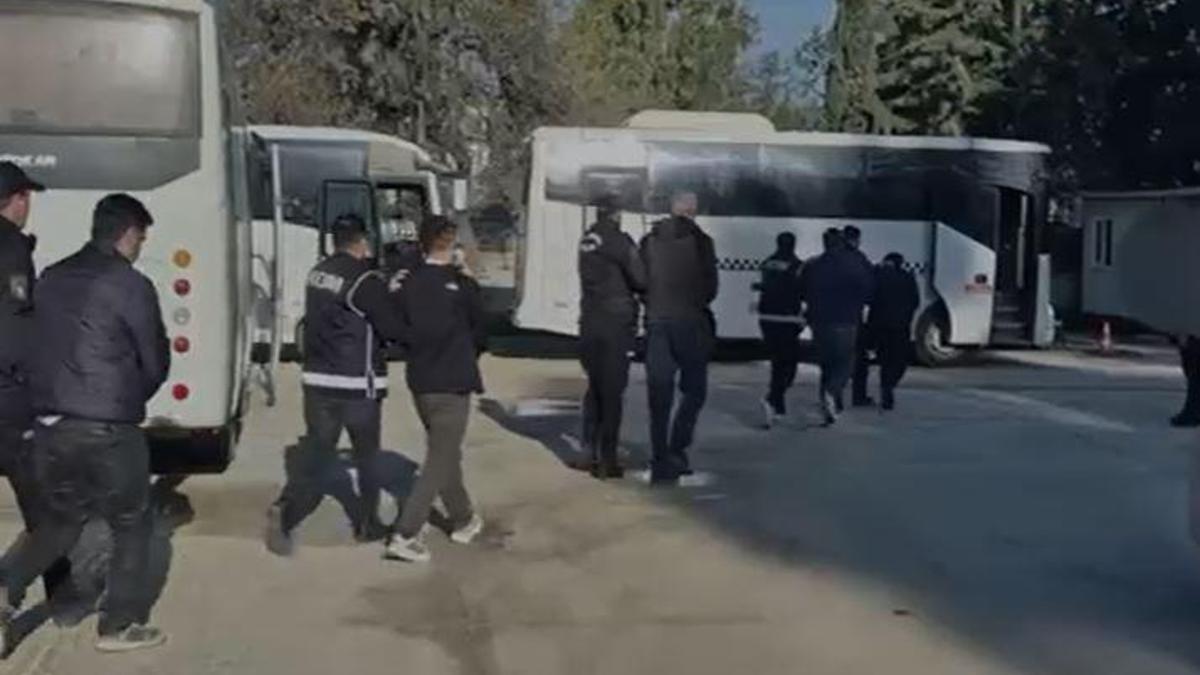 Rüşvet ve kaçakçılık operasyonu: 26 kişi tutuklandı