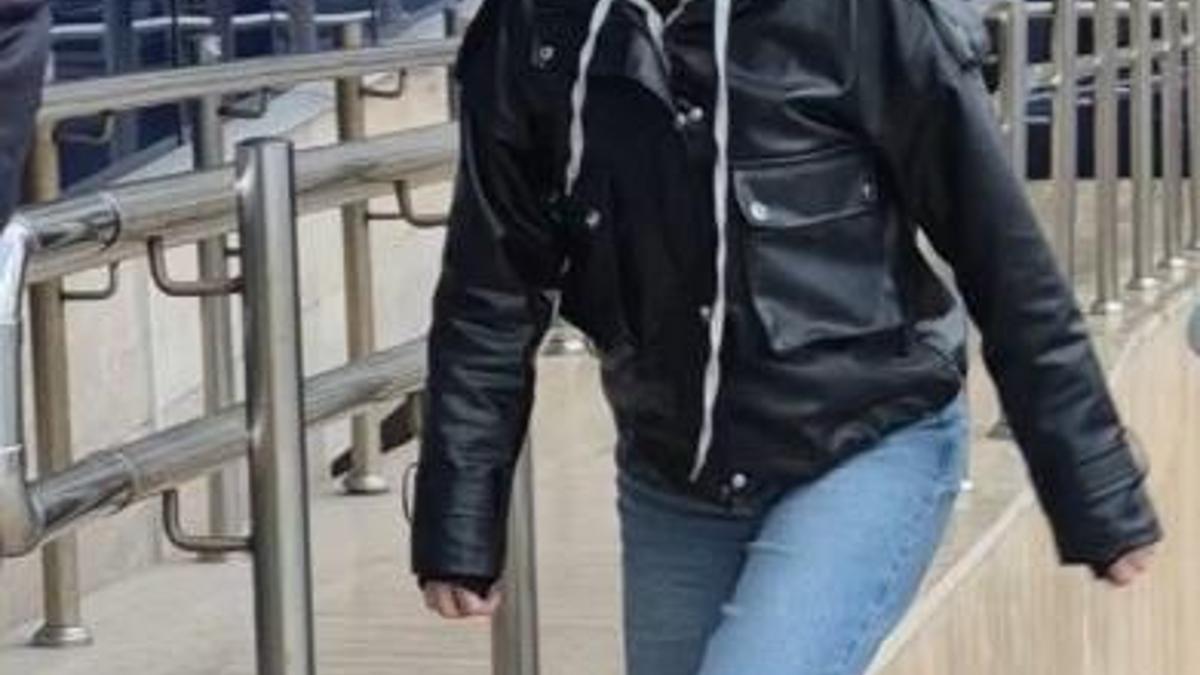 Minibüste bulduğu telefondan mobil bankacılıkla para çekip, teknoloji mağazası ve hastane kantininde harcamış