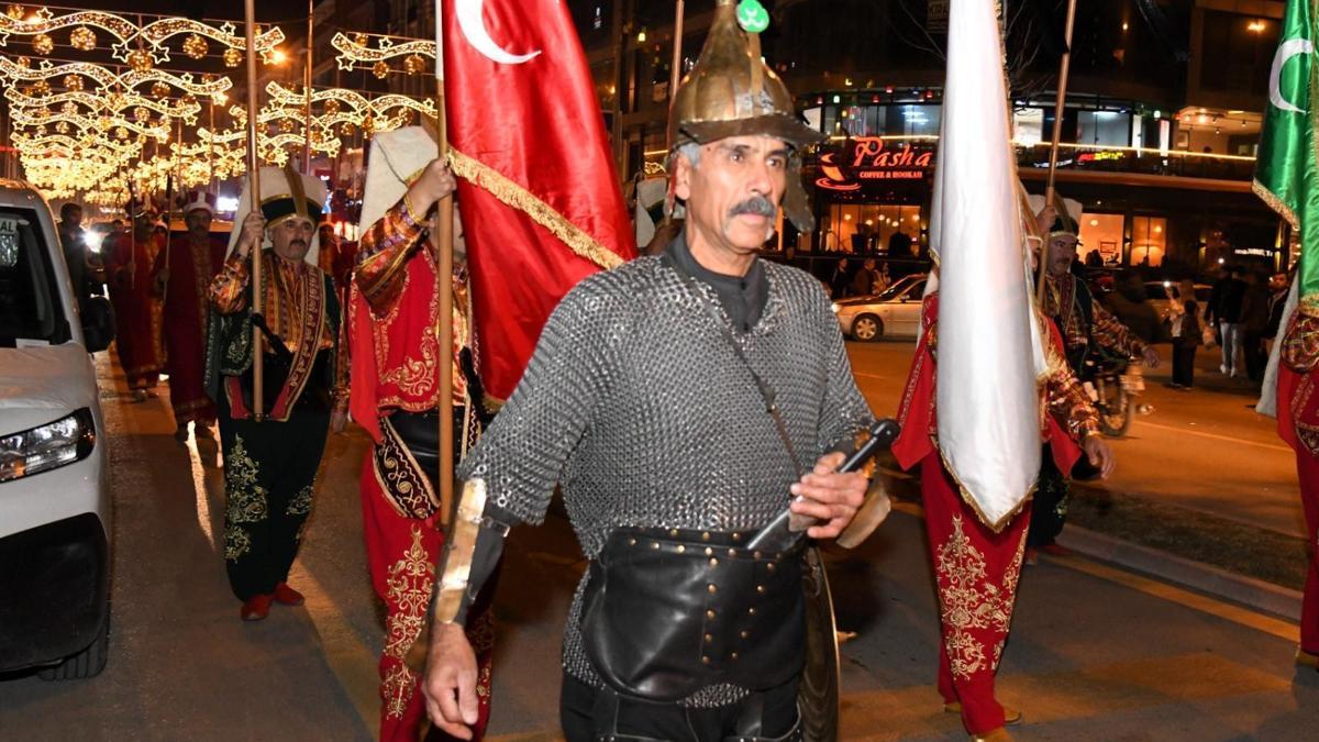 Osmaniyede mehter takımından ramazana özel yürüyüş ve konser