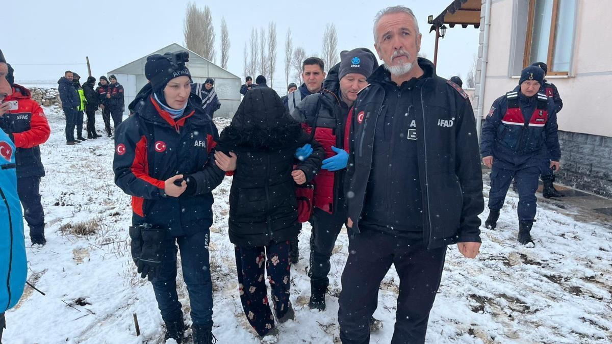 Kayıp olarak aranıyordu; 24 saat sonra serada bulundu
