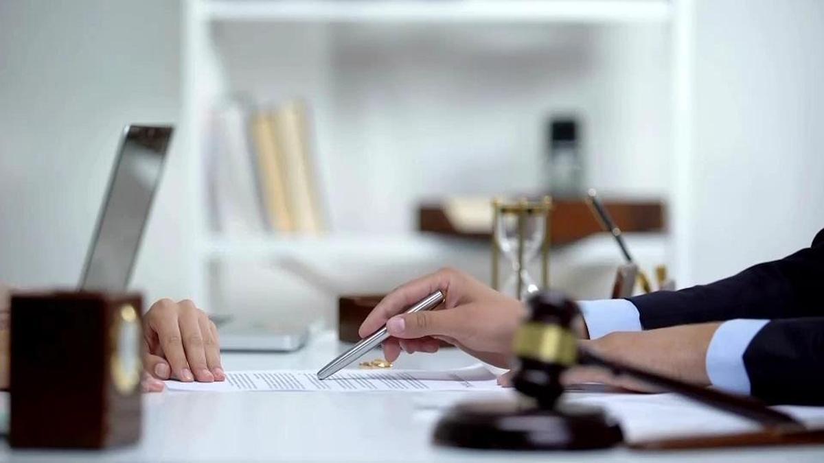 Eski işçisinin fotoğrafını paylaşan patrona ceza