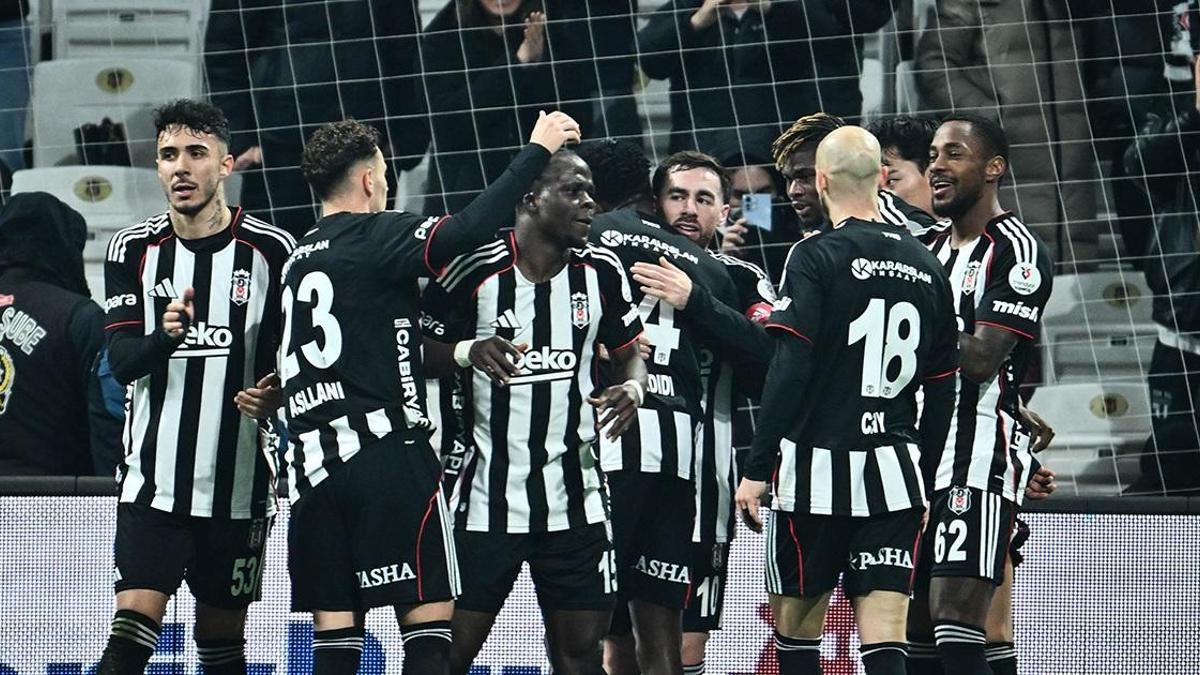 Beşiktaş 4-0 Göztepe Maç Özeti | Kartal, evinde çok rahat