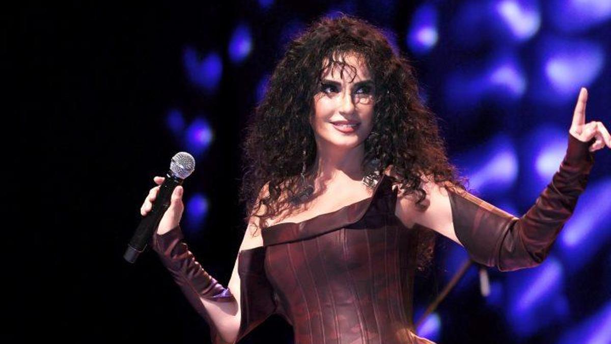 Ayşegül Aldinç'ten olay açıklamalar! "Rapçilerle düet yapmam"