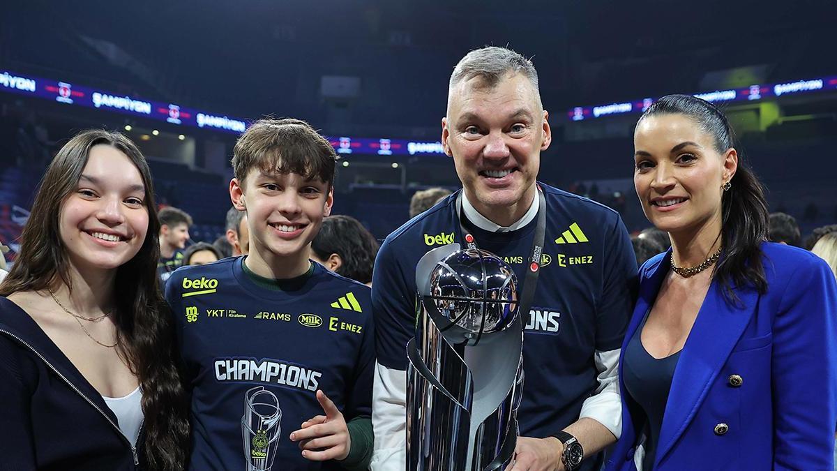 Sarunas Jasikevicius'tan şampiyonluk sözleri: Son derece mutluyuz
